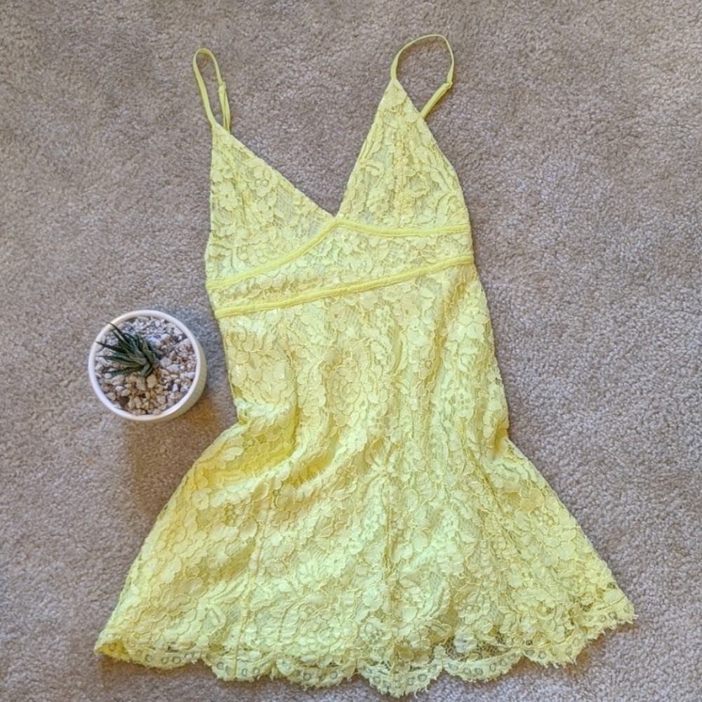 Kimchi Blue Lace Dress